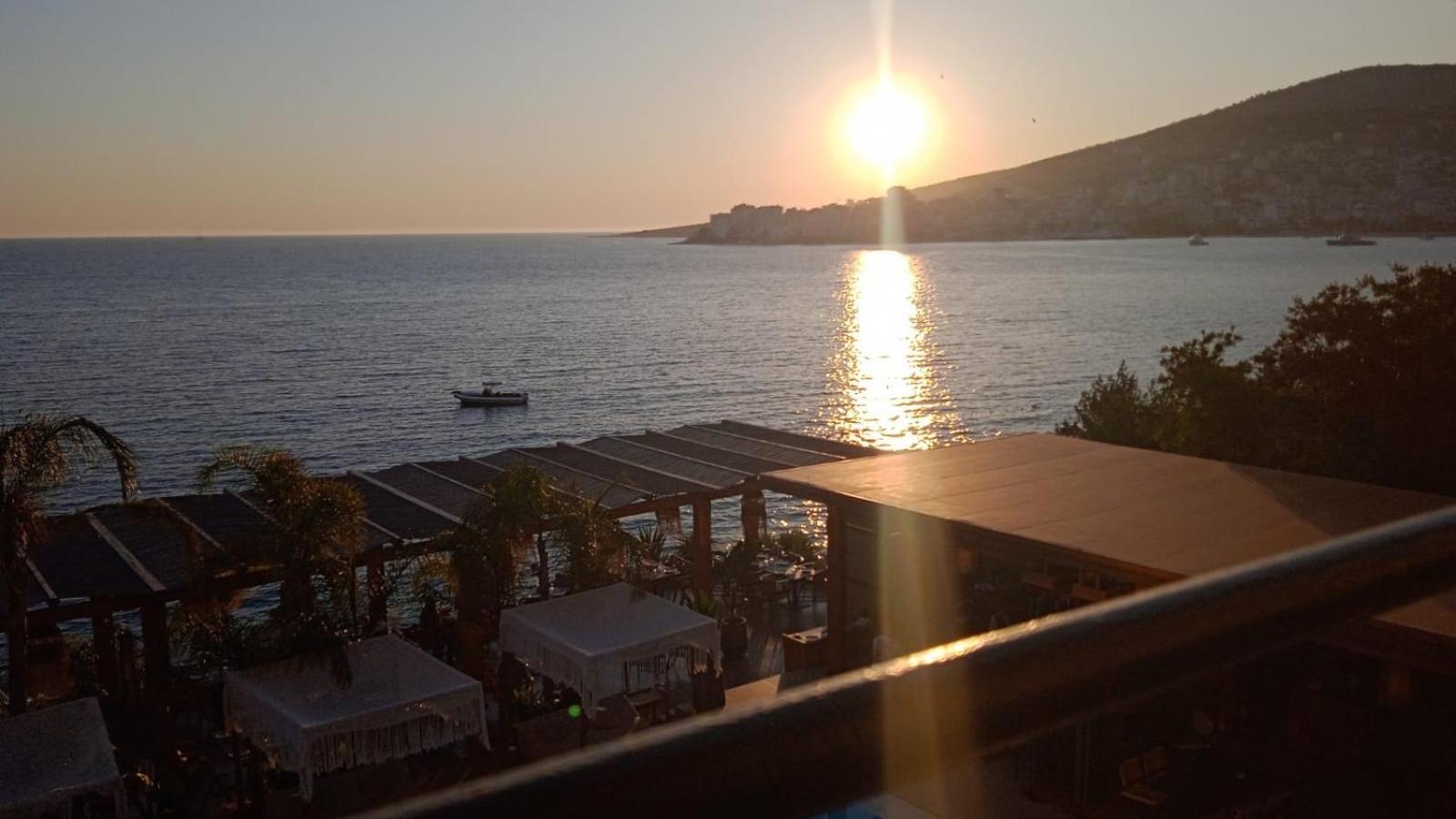 Sarande Barracuda View Apartment Eksteriør bilde